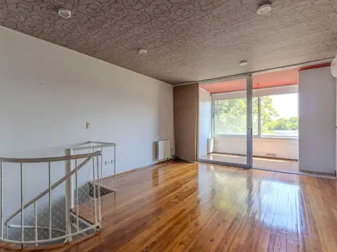 Depto 2 amb duplex FRENTE + COCHERA en La Calabria