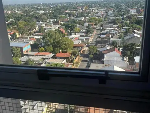 OPORTUNIDAD  VENTA DEPTO 4 AMB. COVAC, COCHERA Y BAULERA.