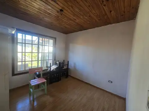 Depto Tipo Casa 4 ambientes con 1 baño