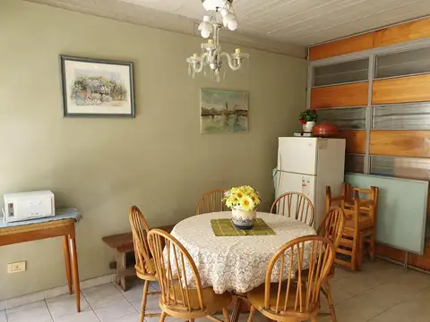 Depto Tipo Casa 5 ambientes con 2 baños