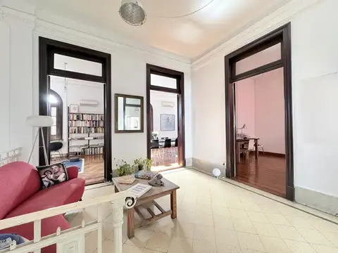 Depto Tipo Casa en Venta de 7 ambientes