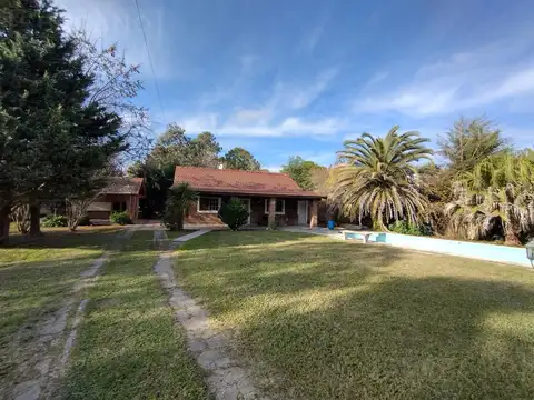 NOE. Venta Casa, 3 ambientes, con Pileta, Lote 1.460 m2.  Parque Sakura, calle J. Ingenieros al 800, pta Crédito