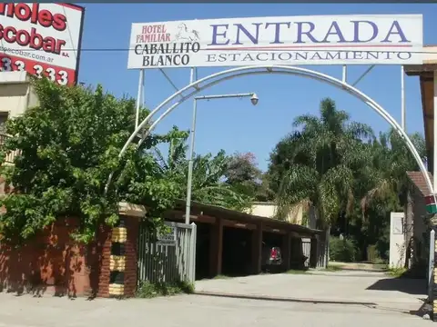 HOSTERIA CABALLITO BLANCO ESCOBAR