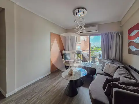 Departamento 4 amb. con cochera y pileta