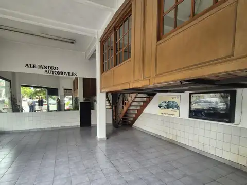 AV ILLIA 2300