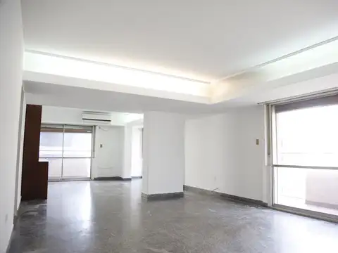 Departamento 8 ambientes con 3 baños