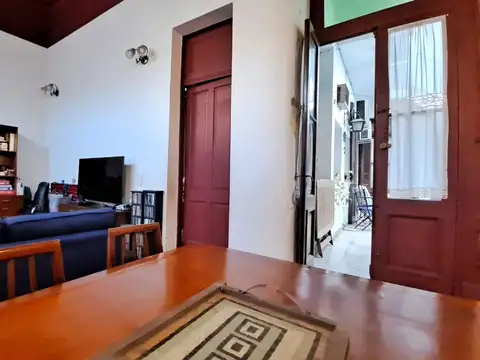 Casa lote propio patio y terraza en venta Almagro