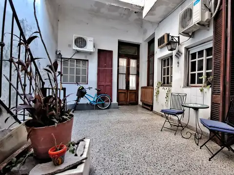 Casa lote propio patio y terraza en venta Almagro