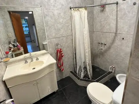 Depto Tipo Casa en Venta 50 años