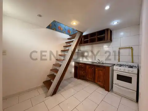Triunvirato 5400, Piso 0