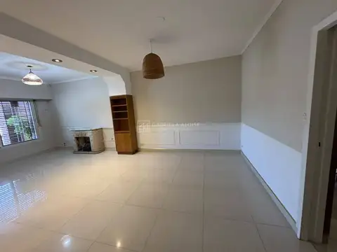 Depto Tipo Casa 4 ambientes con 1 baño