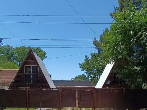 CASA EN VENTA CON DOS ALPINAS MAS PILETA Y PATIO! ESCUCHAN OFERTAS!