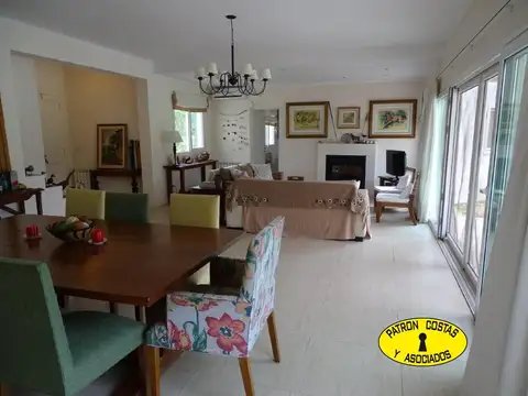 1586ML-VENTA CASA  LA COLINA GOLF&POLO LUJAN