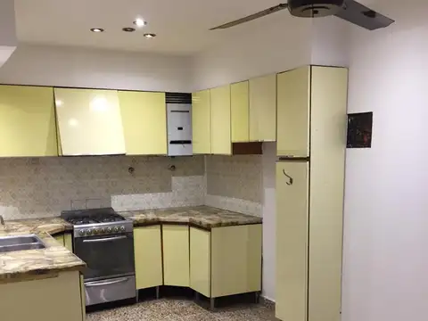 Casa en Alquiler en Lomas de Zamora, $ 1.100.000