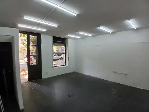 Local en Alquiler en Nuestra Señora De Lourdes, $ 600.000
