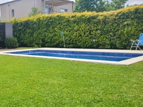 Casa 4 ambientes con 4 baños