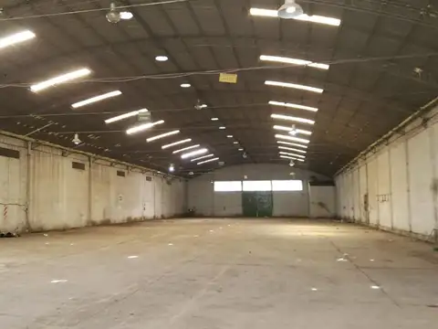 Galpon en Alquiler 20  mts Frente