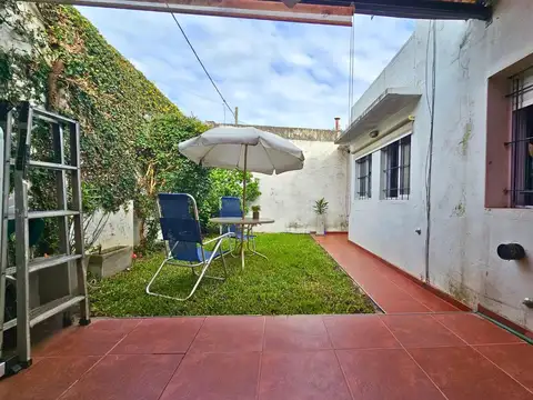 Casa 2 Dorm. con Jardín y Cochera – Tiro Suizo, Rosario