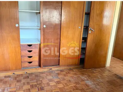 Casa en Alquiler en Villa Luzuriaga, $ 950.000
