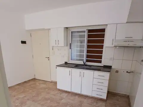 Presidente Peron 9000, Piso 2