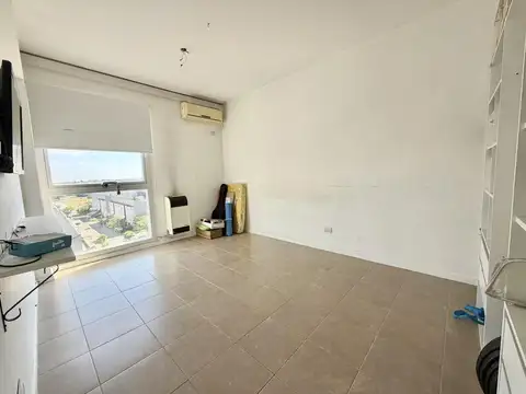 Departamento en Alquiler en Castelar Sur, $ 700.000