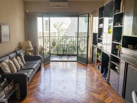 Departamento 3 Ambientes + Dependencia, Cochera y Amoblado — Belgrano