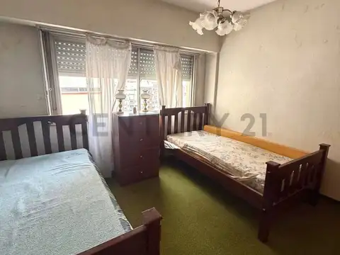 Gran piso 5 ambientes, super cómodo y luminoso