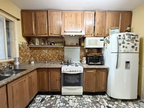 Casa 3 ambientes con 1 baño