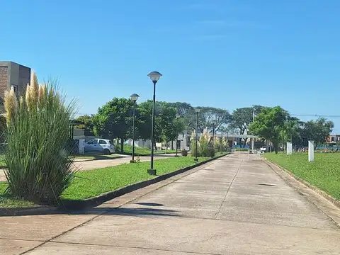 Avenida Solano Vera 100