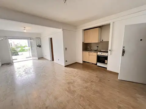 Departamento en alquiler monoambiente con balcon Coghlan