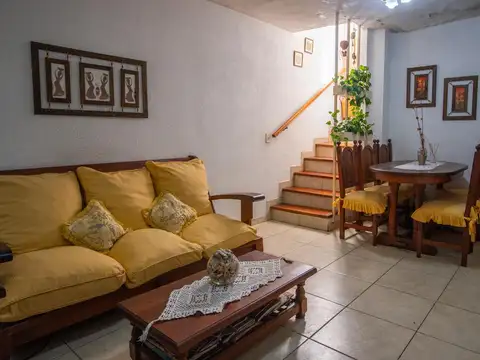 Depto Tipo Casa en Venta de 3 dormitorios