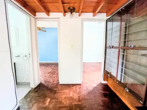 Depto 3 Ambientes al Frente C/Balcon.