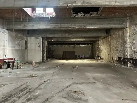 Local en Venta 40 años