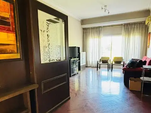 General Jose Gervasio Artigas 46 , Piso 5