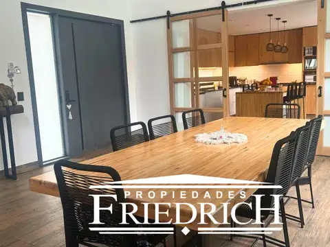 Casa en Venta de 4 dormitorios