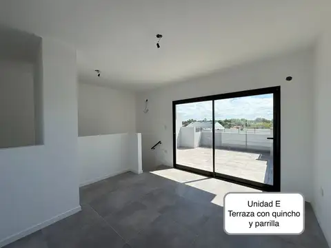 Depto Tipo Casa 4 ambientes con 2 baños
