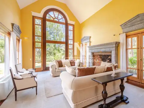 Casa en Venta de 5 dormitorios