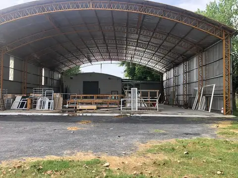GALPON / DEPOSITO EN VENTA EN LOS CARDALES - E. DE LA CRUZ