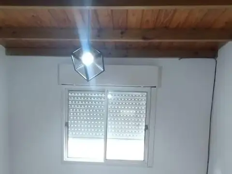 Casa 2 ambientes con 1 baño