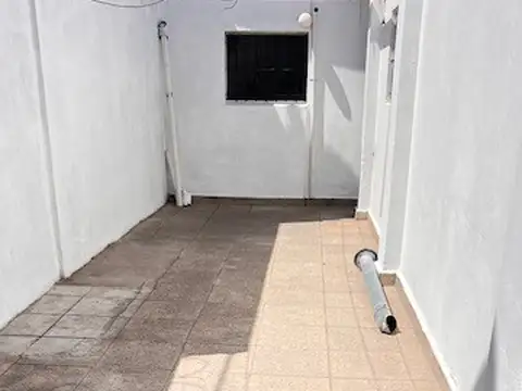 PH DE 4 AMB CON PATIO PLANTA BAJA