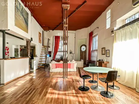 Depto Tipo Casa en Venta 100 años