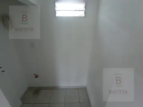 Local en Alquiler Via Púb.