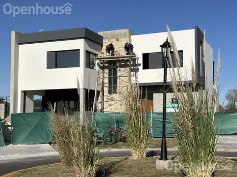 VENTA-CASA 2 PLANTAS -SANTA ELISA-PILAR DEL ESTE-FINANCIADA A 5 AÑOS