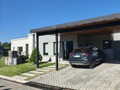 Casa en VENTA - Barrio Las Marías