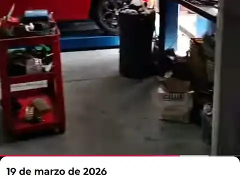 GALPON CON OFICINAS - A LA CALLE -IDEAL TALLER