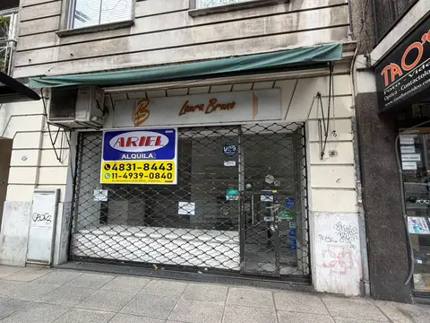 Exce local sobre Av. Scalabrini Ortiz. Excelente vidriera.
