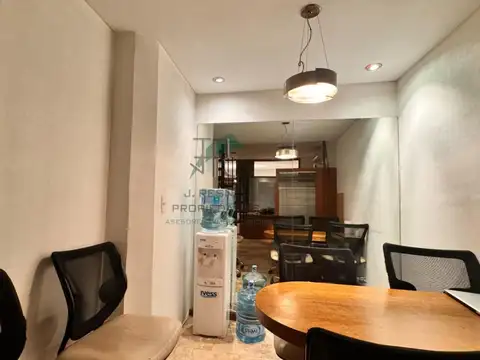 EXCELENTE LOCAL EN DOS PLANTAS