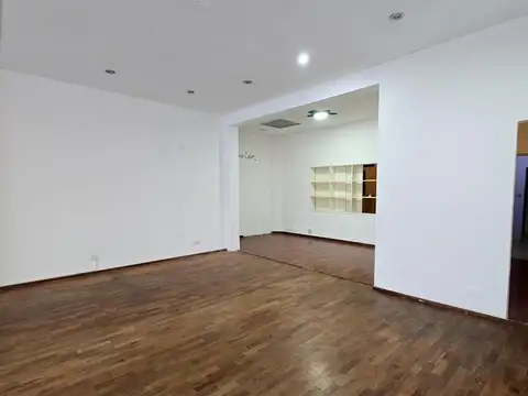 Local en Venta 56 años