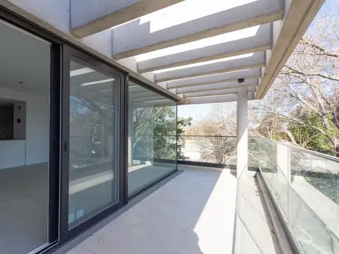 Departamento en venta de 4 ambientes sobre Av. Libertador en Acassuso