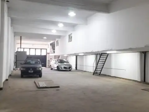 Galpon en Venta en Villa Lynch, USD 550.000